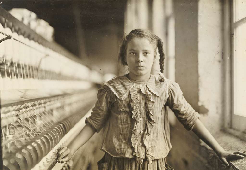Lewis Hine Cotton Mill Worker NC Image is in public domain